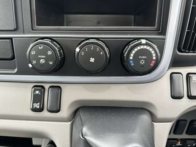 三菱フソウ キャンター ３Ｔ ローダースライドダンプ R5年 (東海) 99