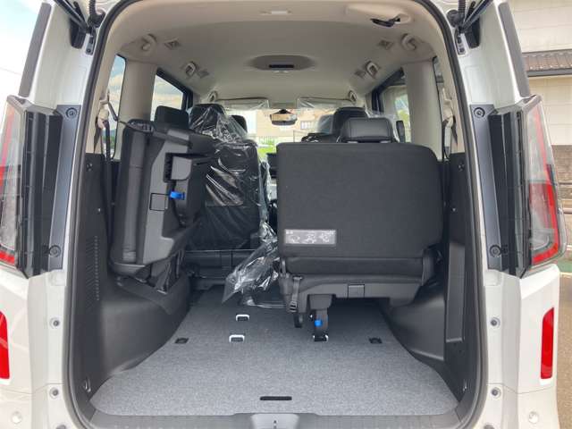 日産 セレナ ２．０ ハイウェイスターＶ Ｖセレクション R6年 (東海) 99