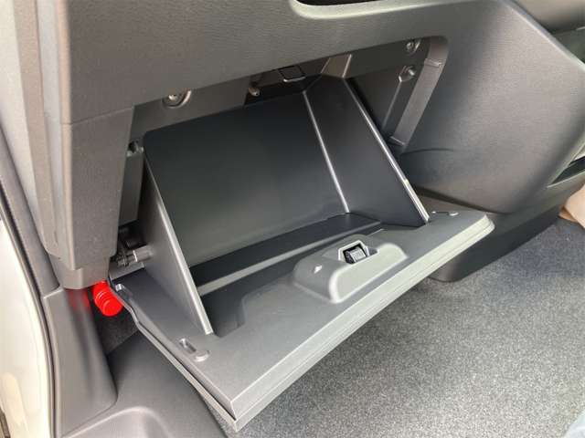 日産 セレナ ２．０ ハイウェイスターＶ Ｖセレクション R6年 (東海) 99