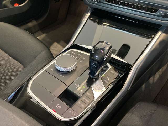 ＢＭＷ ３シリーズ ３２０ｉ R1年 (近畿) 99