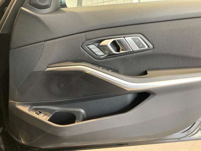 ＢＭＷ ３シリーズ ３２０ｉ R1年 (近畿) 99