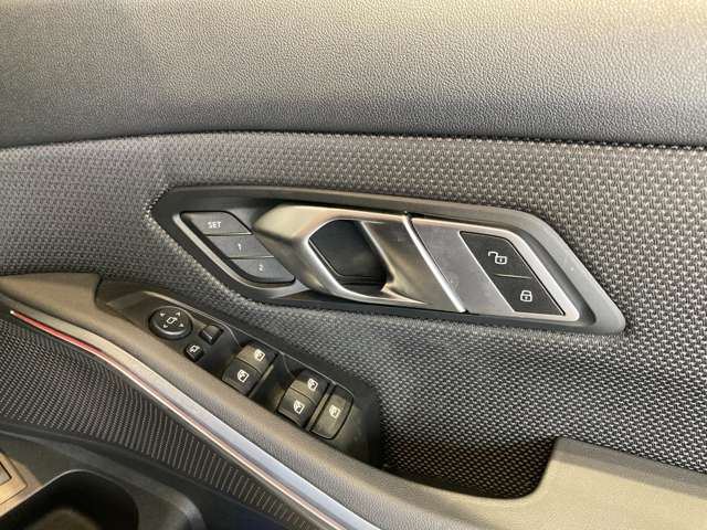 ＢＭＷ ３シリーズ ３２０ｉ R1年 (近畿) 99