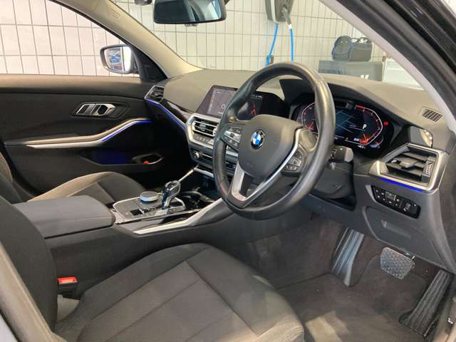 ＢＭＷ ３シリーズ ３２０ｉ R1年 (近畿) 99