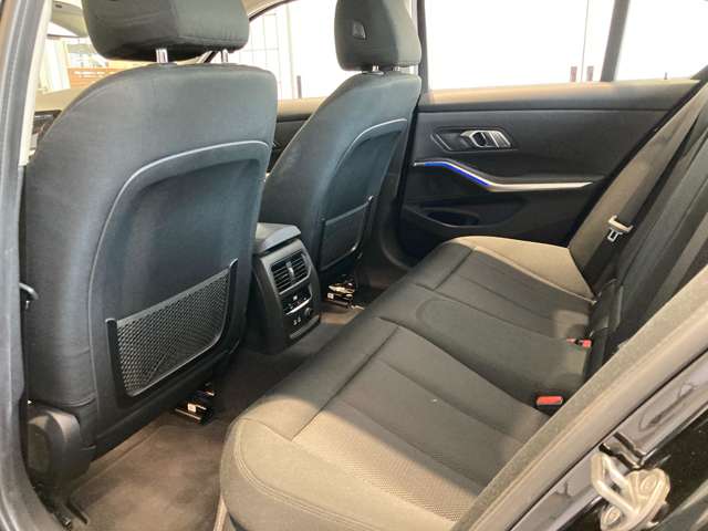 ＢＭＷ ３シリーズ ３２０ｉ R1年 (近畿) 99