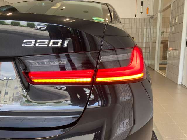 ＢＭＷ ３シリーズ ３２０ｉ R1年 (近畿) 99