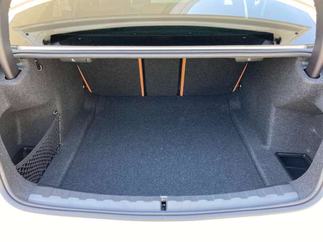 ＢＭＷ ３シリーズ ３２０ｉ　Ｍスポーツ R5年 (近畿) 99