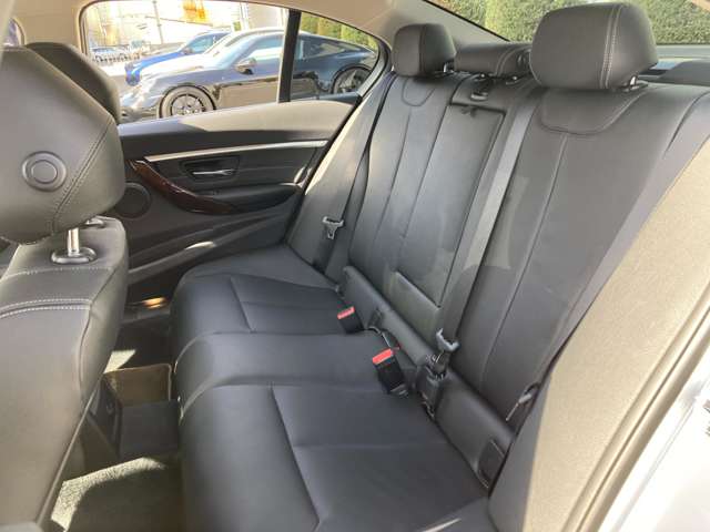 ＢＭＷ ３シリーズ ３２０ｄ　ラグジュアリー H30年 (近畿) 99