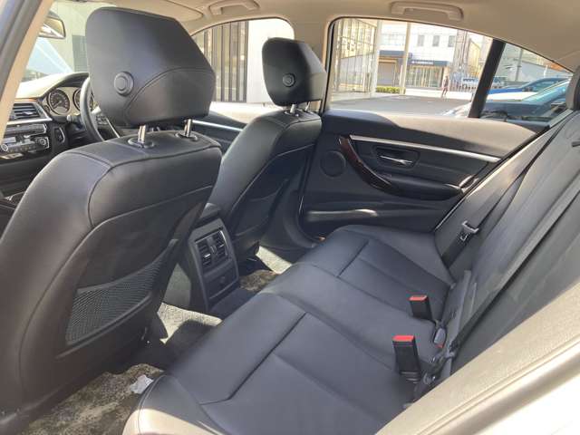 ＢＭＷ ３シリーズ ３２０ｄ　ラグジュアリー H30年 (近畿) 99