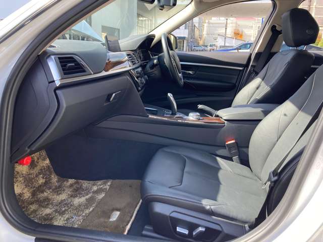 ＢＭＷ ３シリーズ ３２０ｄ　ラグジュアリー H30年 (近畿) 99