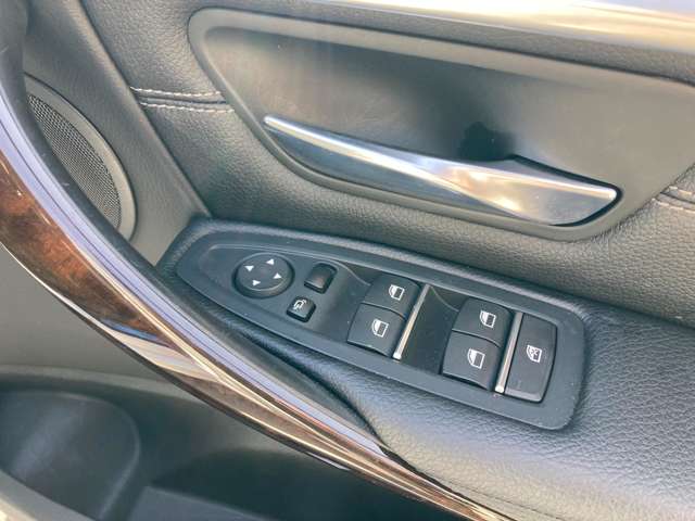 ＢＭＷ ３シリーズ ３２０ｄ　ラグジュアリー H30年 (近畿) 99