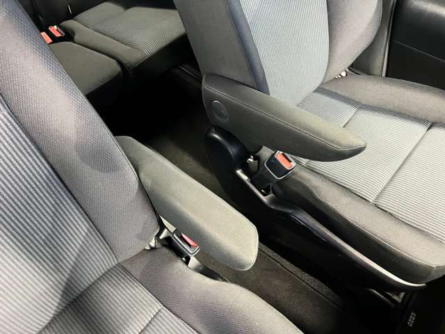 トヨタ ノア ２．０ Ｘ R3年 (東北) 99