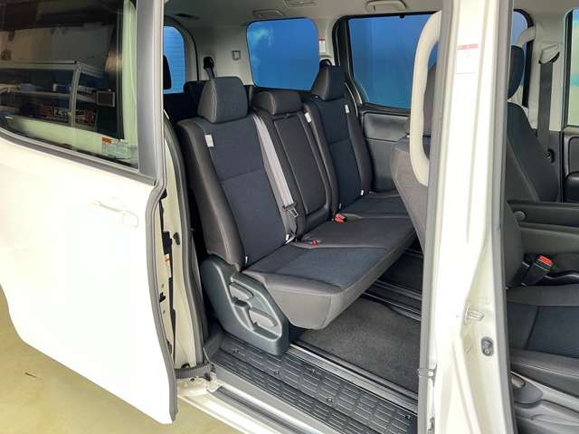 トヨタ ノア ２．０ Ｘ R3年 (東北) 99