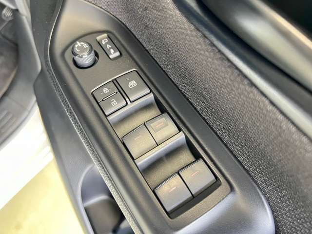 トヨタ ノア ２．０ Ｘ R3年 (東北) 99