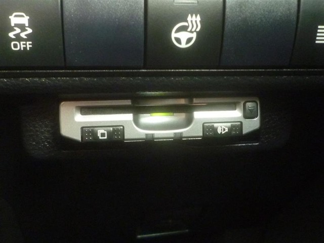 トヨタ カローラ　ツーリング　ハイブリッド １．８ ハイブリッド ＷＸＢ R2年 (東北) 99