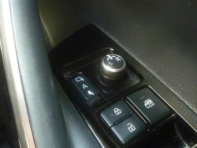 トヨタ カローラ　ツーリング　ハイブリッド １．８ ハイブリッド ＷＸＢ R2年 (東北) 99