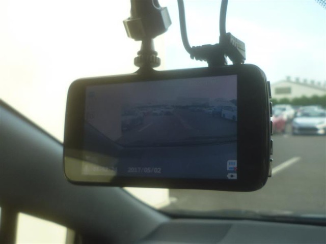 トヨタ カローラ　ツーリング　ハイブリッド １．８ ハイブリッド ＷＸＢ R2年 (東北) 99