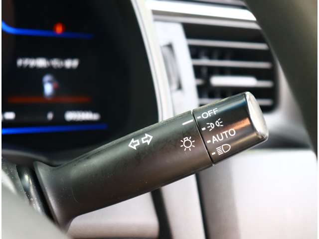 ホンダ フィット　ハイブリッド １．５ ハイブリッド Ｆパッケージ H25年 (関東) 99