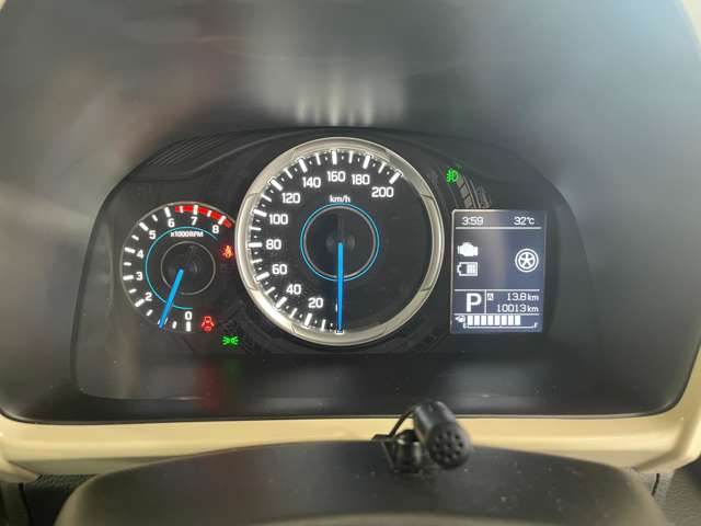 スズキ クロスビー １．０ ハイブリッド ＭＺ ４ＷＤ R4年 (北海道) 99