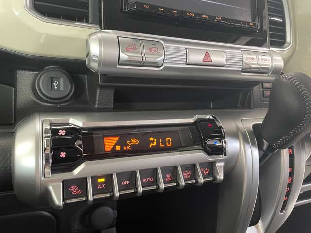 スズキ クロスビー １．０ ハイブリッド ＭＺ ４ＷＤ R4年 (北海道) 99