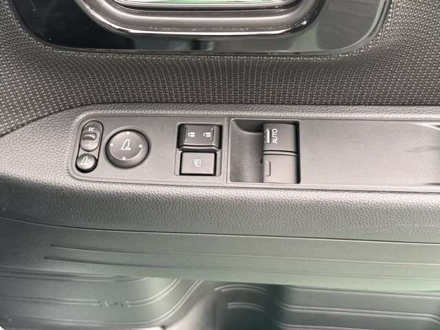 ホンダ Ｎ−ＶＡＮ ６６０ ＋スタイル ファン R4年 (東海) 99