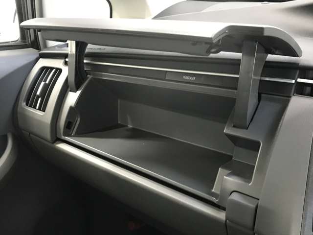 トヨタ プリウス １．８ Ｓ H21年 (北海道) 99