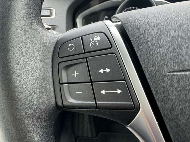 ボルボ Ｖ６０ Ｄ４ タック ディーゼルターボ H30年 (東北) 99