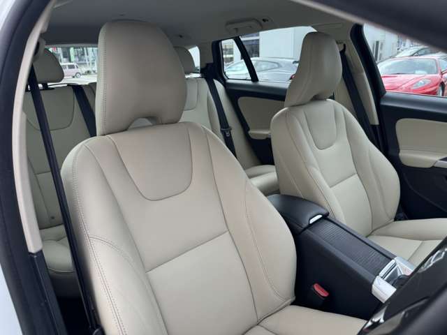 ボルボ Ｖ６０ Ｄ４ タック ディーゼルターボ H30年 (東北) 99