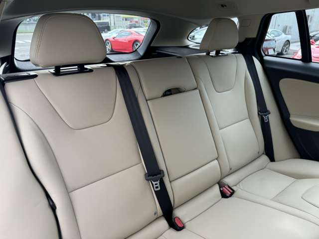 ボルボ Ｖ６０ Ｄ４ タック ディーゼルターボ H30年 (東北) 99