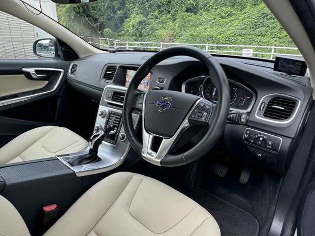 ボルボ Ｖ６０ Ｄ４ タック ディーゼルターボ H30年 (東北) 99