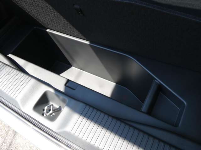 ホンダ ヴェゼル １．５ Ｅ：ＨＥＶ Ｘ ハントパッケージ ４ＷＤ R6年 (関東) 99