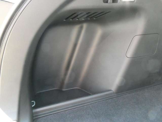 ホンダ ヴェゼル １．５ Ｅ：ＨＥＶ Ｘ ハントパッケージ ４ＷＤ R6年 (関東) 99