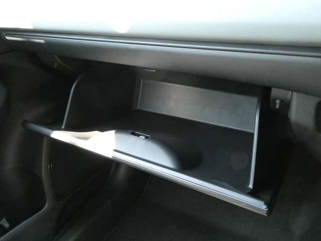 ホンダ ヴェゼル １．５ Ｅ：ＨＥＶ Ｘ ハントパッケージ ４ＷＤ R6年 (関東) 99