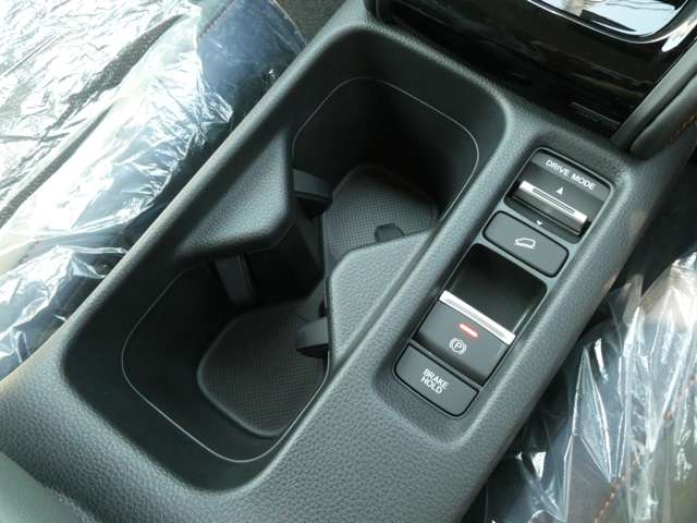 ホンダ ヴェゼル １．５ Ｅ：ＨＥＶ Ｘ ハントパッケージ ４ＷＤ R6年 (関東) 99