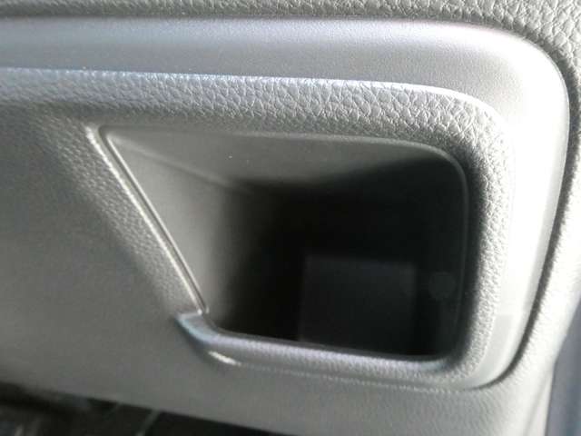 ホンダ ヴェゼル １．５ Ｅ：ＨＥＶ Ｘ ハントパッケージ ４ＷＤ R6年 (関東) 99