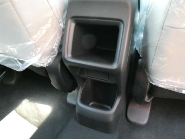 ホンダ ヴェゼル １．５ Ｅ：ＨＥＶ Ｘ ハントパッケージ ４ＷＤ R6年 (関東) 99