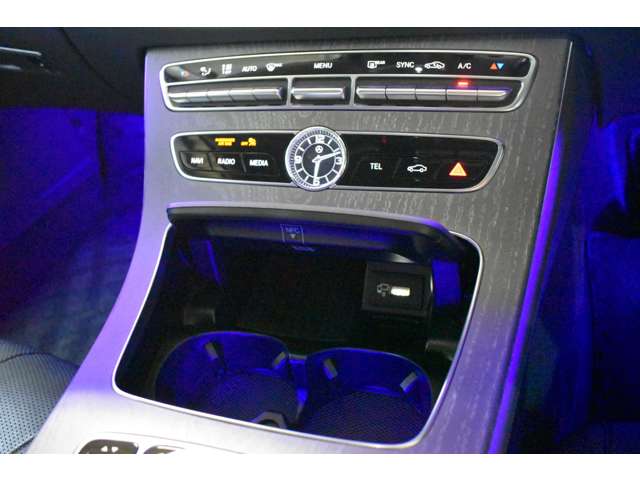 メルセデスベンツ ＣＬＳクラス ＣＬＳ４５０ ４マチック スポーツ エクスクルーシブ パッケージ （ＩＳＧ搭載モデル） ４ＷＤ R1年 (関東) 99