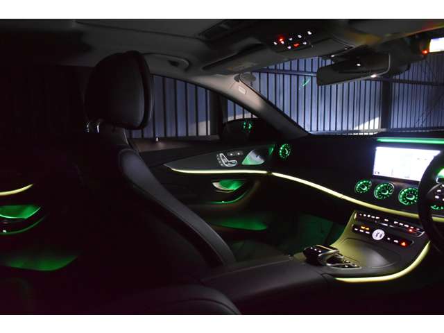 メルセデスベンツ ＣＬＳクラス ＣＬＳ４５０ ４マチック スポーツ エクスクルーシブ パッケージ （ＩＳＧ搭載モデル） ４ＷＤ R1年 (関東) 99