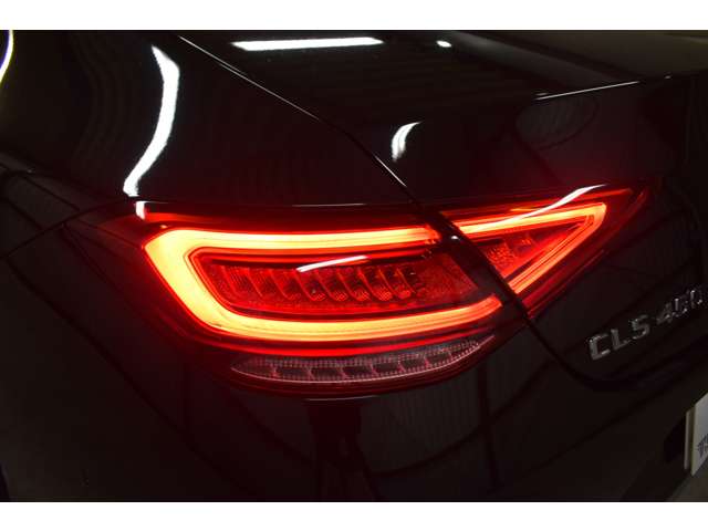 メルセデスベンツ ＣＬＳクラス ＣＬＳ４５０ ４マチック スポーツ エクスクルーシブ パッケージ （ＩＳＧ搭載モデル） ４ＷＤ R1年 (関東) 99