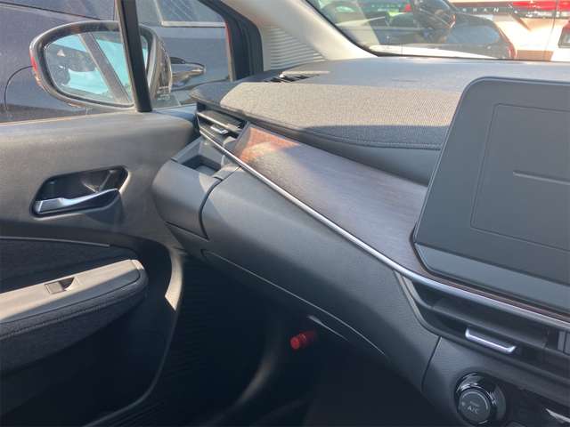 日産 ノートオーラ １．２ Ｇ R6年 (東海) 99