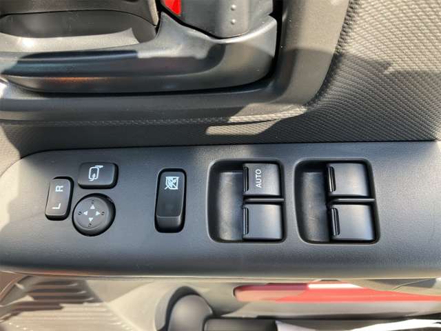 スズキ スペーシア ６６０ ハイブリッド Ｇ R5年 (近畿) 99