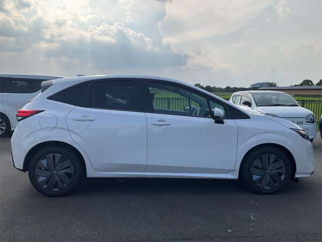 日産 ノート １．２ Ｘ R5年 (近畿) 99