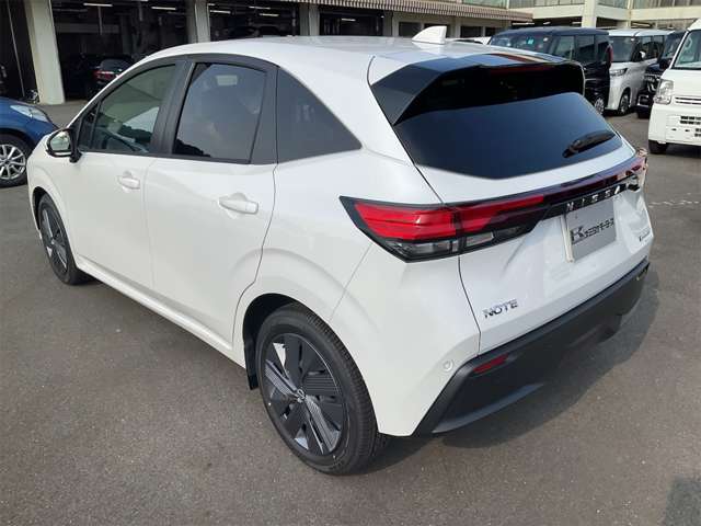 日産 ノート １．２ Ｘ R5年 (近畿) 99