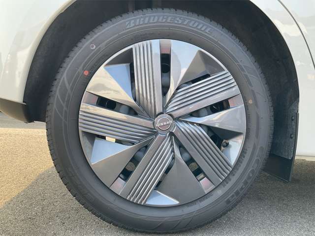 日産 ノート １．２ Ｘ R5年 (近畿) 99