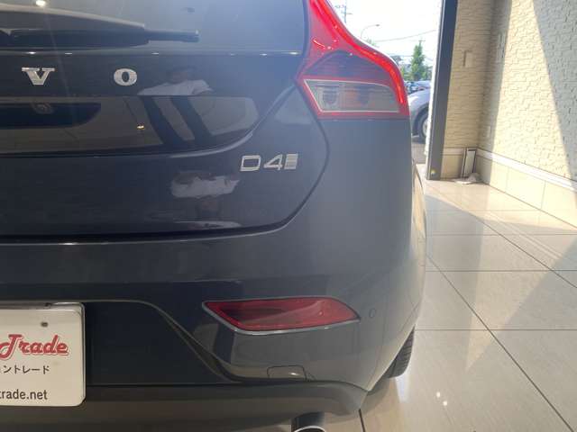 ボルボ Ｖ４０ Ｄ４ インスクリプション ディーゼルターボ H30年 (九州・沖縄) 99