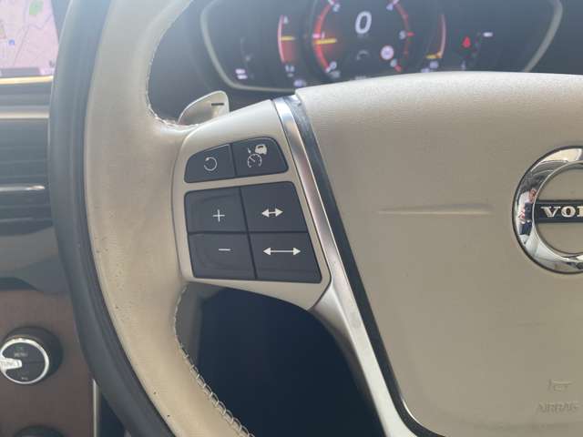 ボルボ Ｖ４０ Ｄ４ インスクリプション ディーゼルターボ H30年 (九州・沖縄) 99