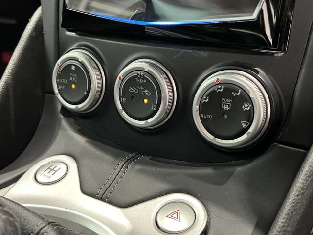 日産 フェアレディＺ ３．７ H26年 (関東) 99