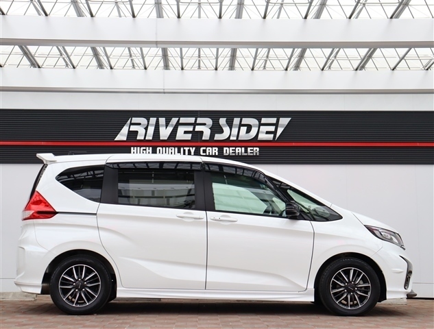 ホンダ フリード １．５ モデューロＸ ホンダセンシング R4年 (関東) 99