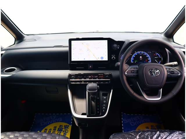 トヨタ ヴォクシー １．８ ハイブリッド Ｓ－Ｚ R6年 (関東) 99