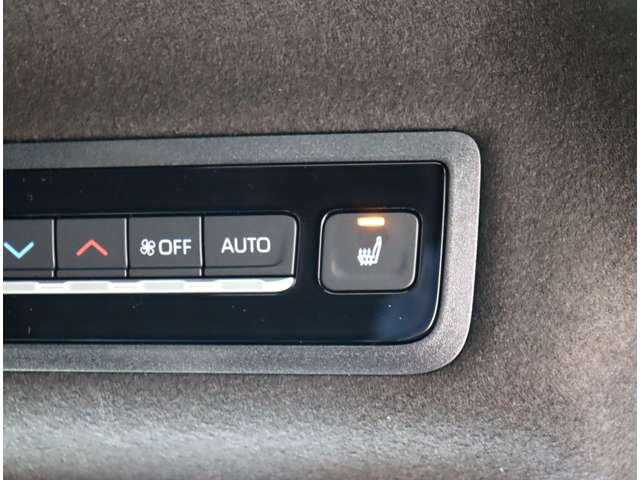 トヨタ ヴォクシー １．８ ハイブリッド Ｓ－Ｚ R6年 (関東) 99