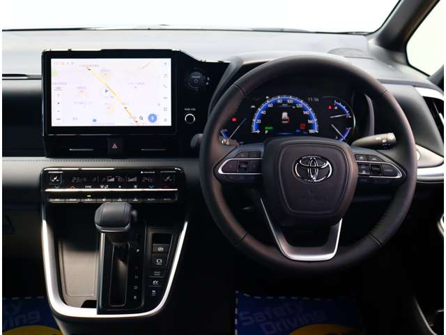 トヨタ ヴォクシー １．８ ハイブリッド Ｓ－Ｚ R6年 (関東) 99